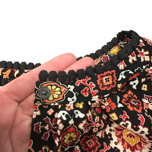 LOFT Womens floral black pinks red blouse size medium - Picture 4 of 6